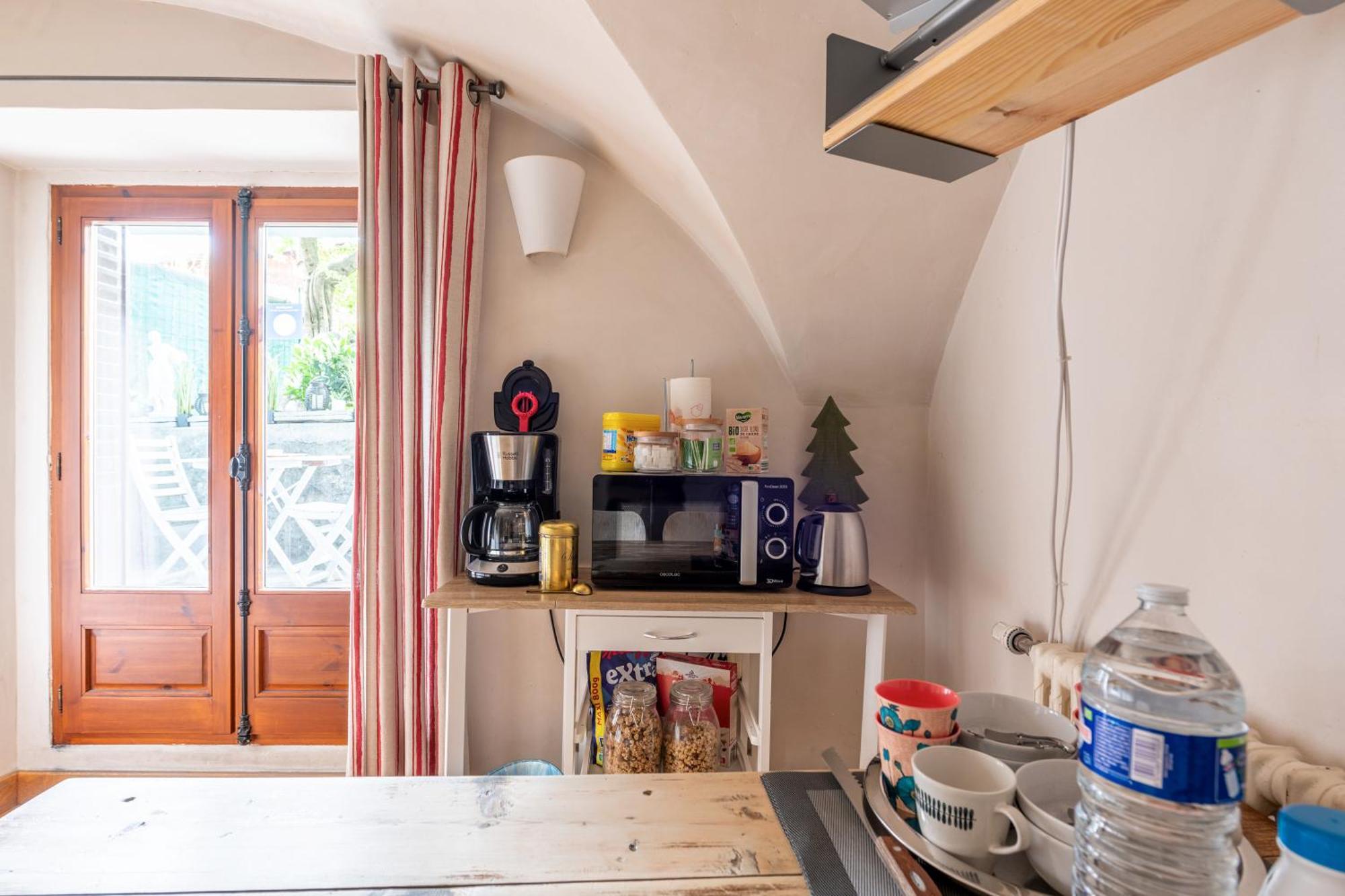 부르생모리스 Bed End Breakfast Du Centre B&B 외부 사진