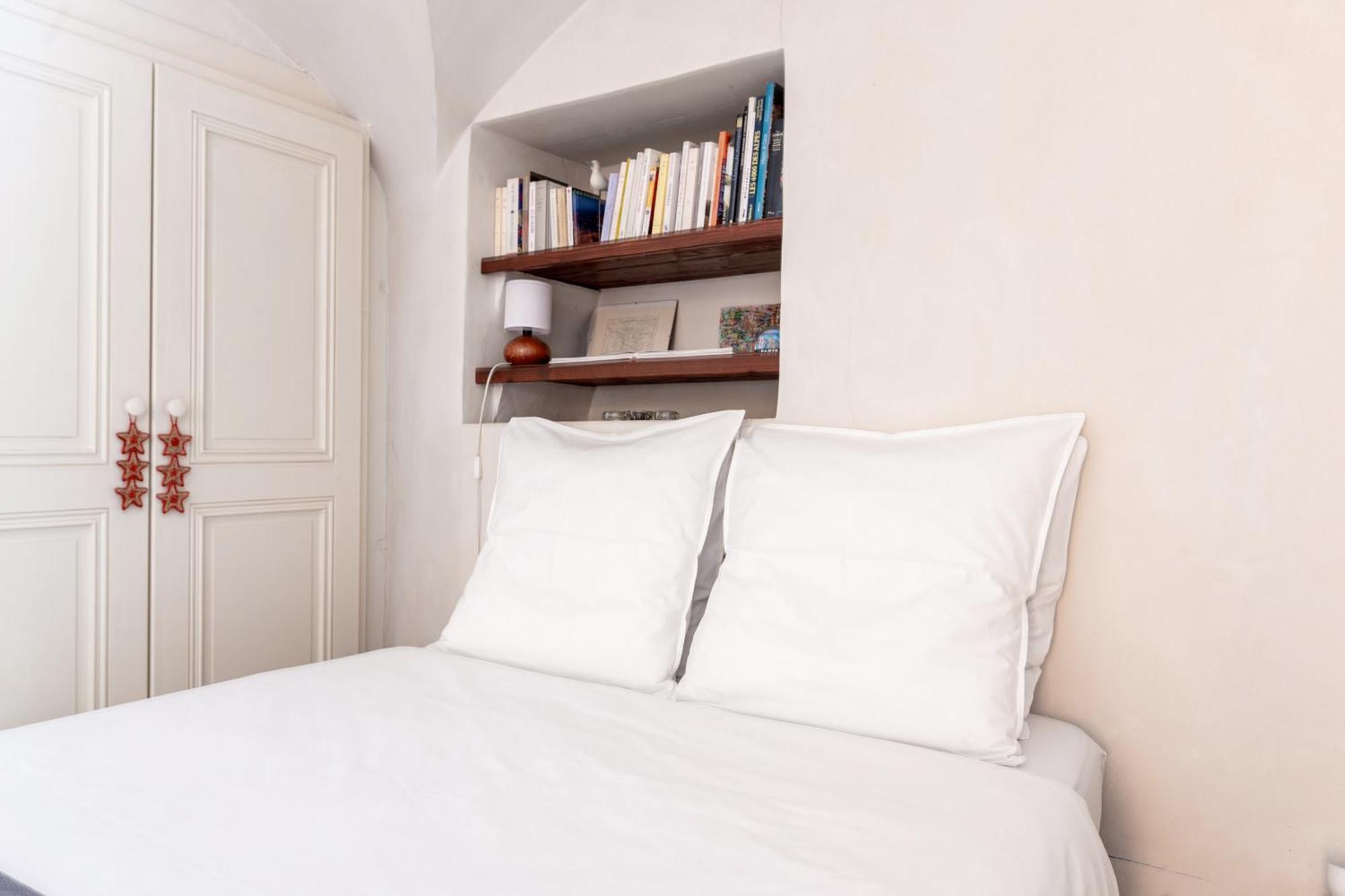 부르생모리스 Bed End Breakfast Du Centre B&B 외부 사진