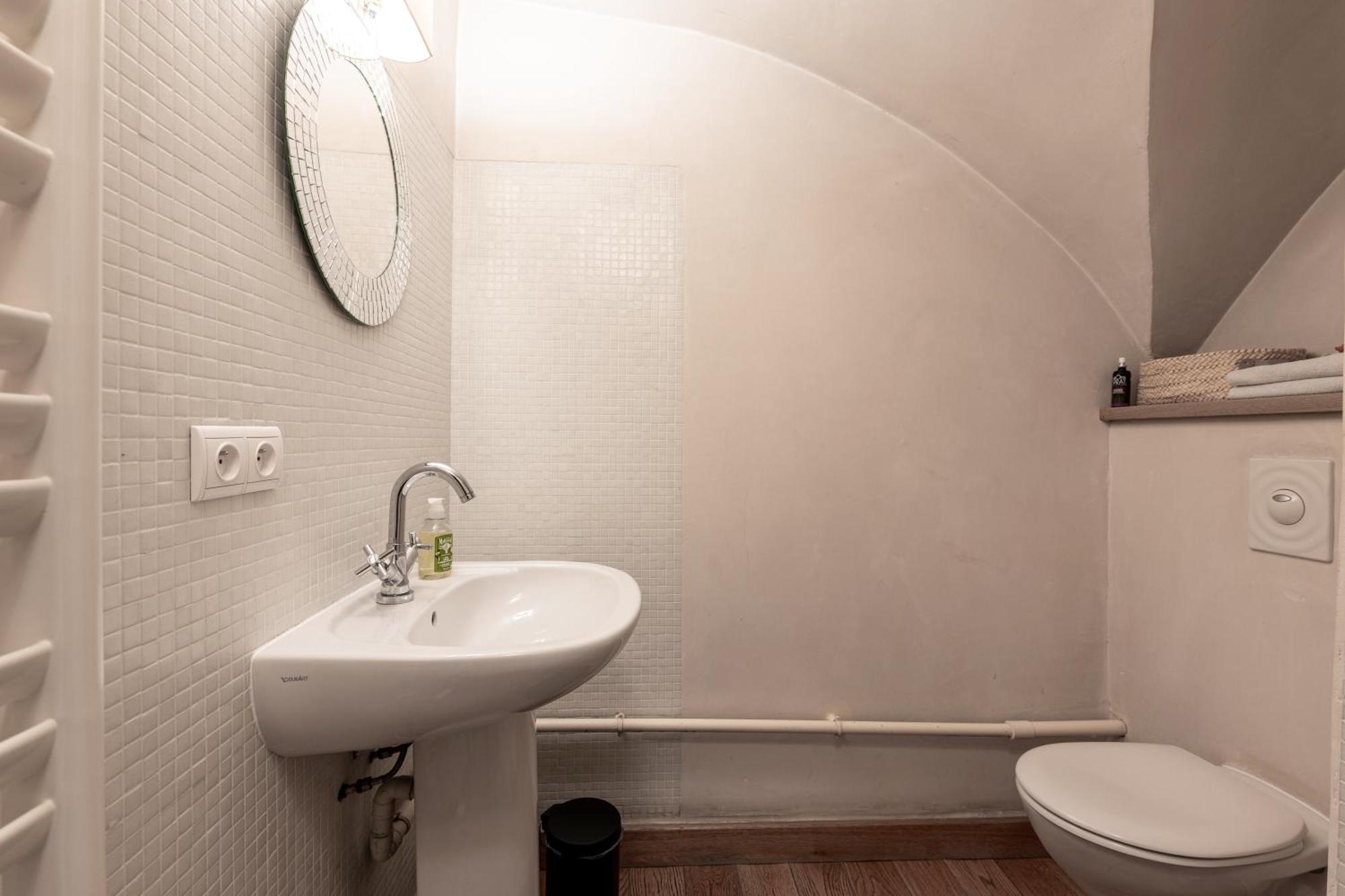 부르생모리스 Bed End Breakfast Du Centre B&B 외부 사진